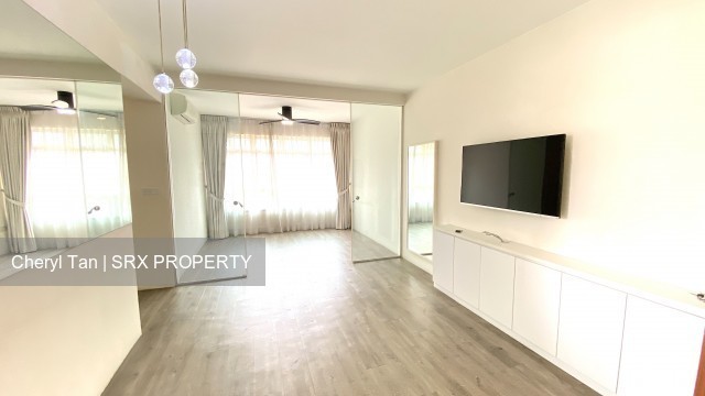 Pasir Ris Street 51 thumbnail photo